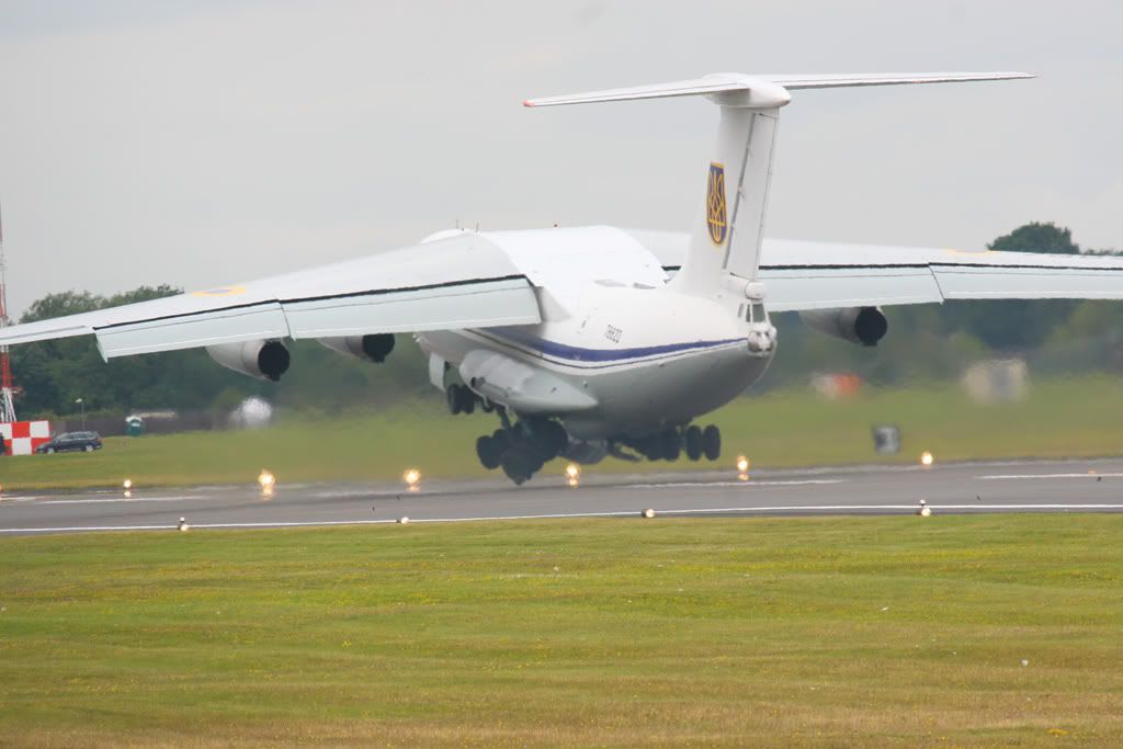 Il76 tyre shredding incident UK Airshow Review Forums