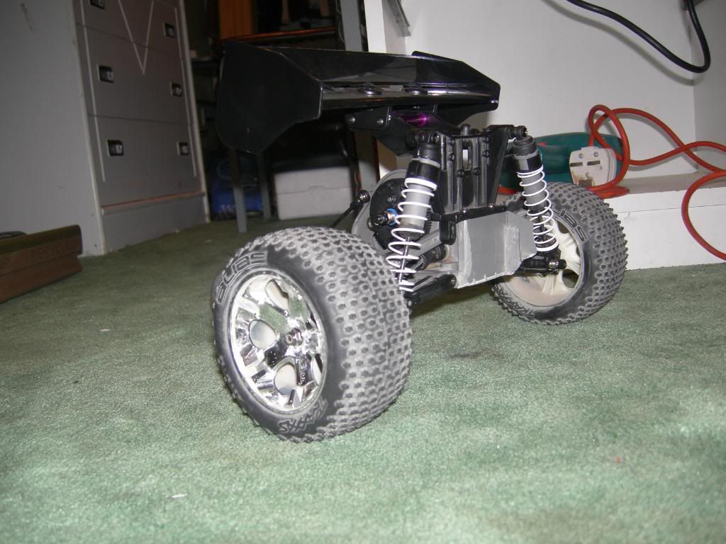 nitro rustler wheelie bar