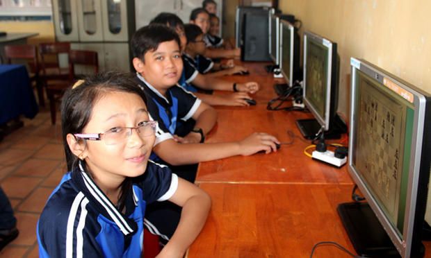 FPT IS lắp đặt 12.070 máy tính kết nối Internet về nông thôn