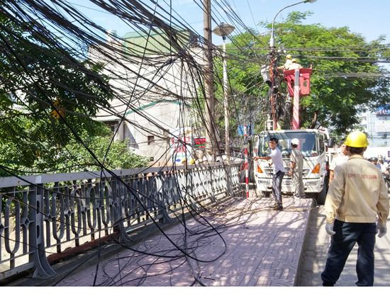 Năm 2015, thành phố đặt mục tiêu sẽ hoàn thành việc thanh thải, sắp xếp các đường dây, cáp đi nổi trên 200 tuyến phố
