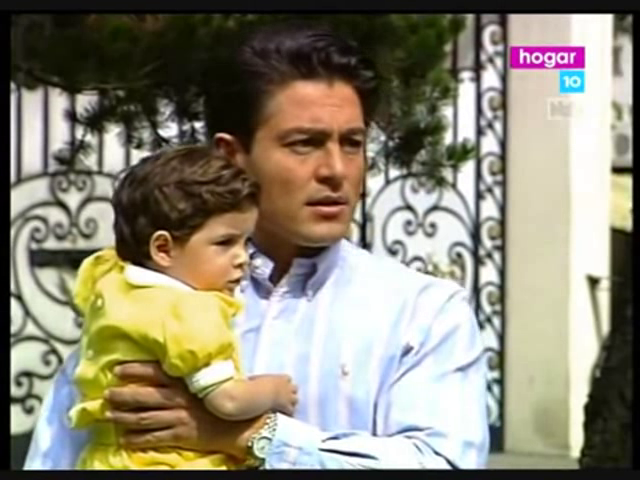  photo vlcsnap-2015-04-12-21h57m17s73_zpshmg3zxxe.png