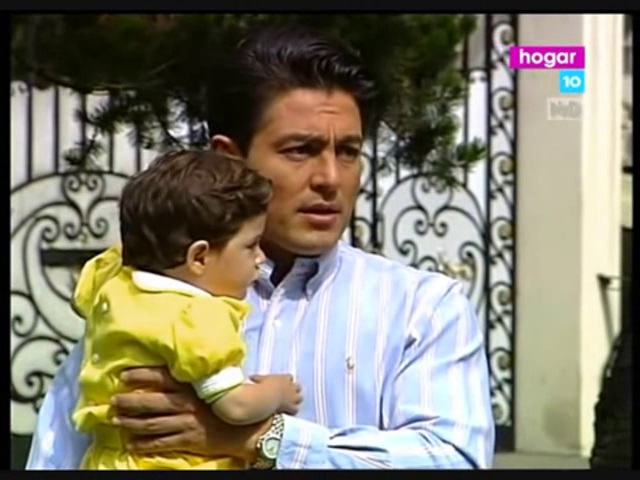  photo vlcsnap-2015-04-12-21h57m18s90_zpsor3oxuxj.png