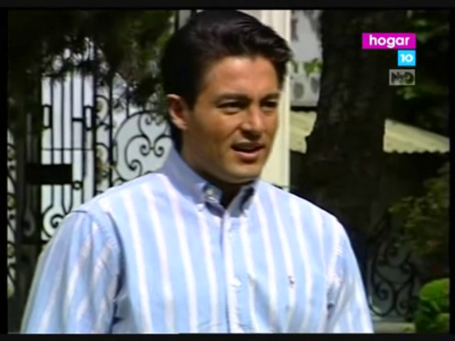  photo vlcsnap-2015-04-12-21h57m46s106_zpsule05ppx.png