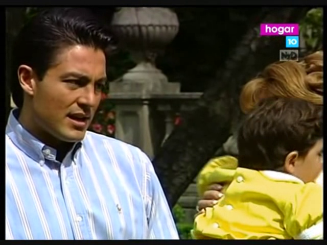  photo vlcsnap-2015-04-12-21h57m54s187_zps4lr1dug2.png