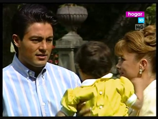  photo vlcsnap-2015-04-12-21h57m55s196_zpscipck5am.png