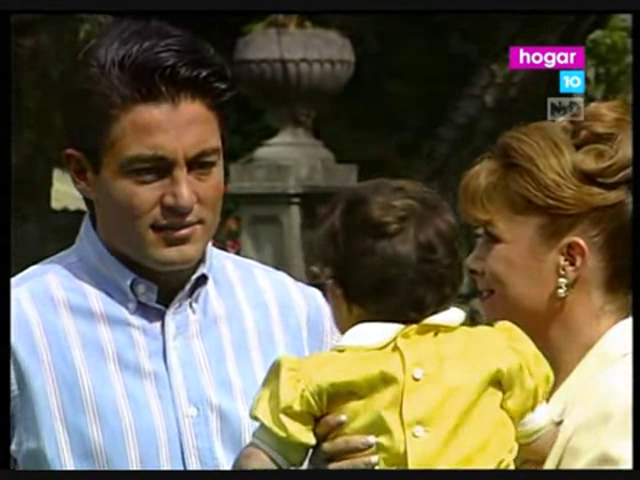  photo vlcsnap-2015-04-12-21h57m55s201_zpsrfdlyt21.png