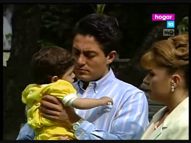  photo vlcsnap-2015-04-12-21h58m02s9_zpskn3j53ck.png