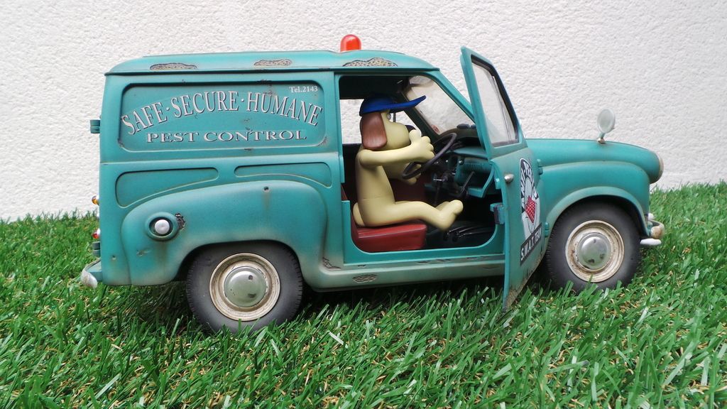 Wallace Gromit Anti Pesto Van Ready For Inspection Vehicles