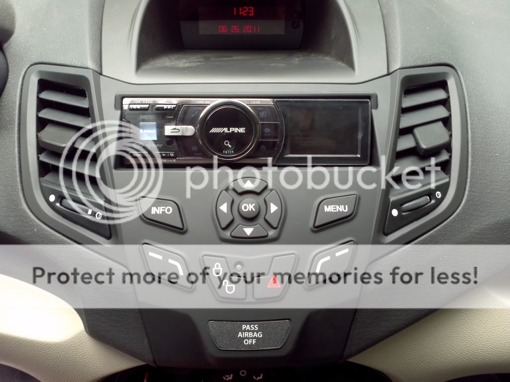 Fitting aftermarket stereo ford focus #4